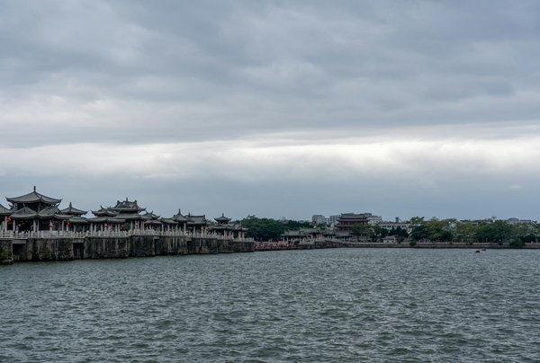 Revolutionary Approaches: Advanced Minimally Invasive Spine Surgery Techniques Employed by UK Orthopedic Surgeons